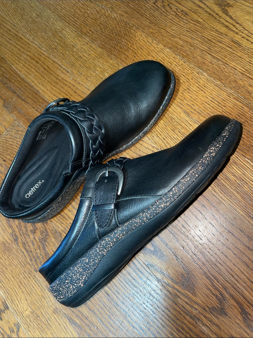 Aetrex Libby braided leather mule clogs